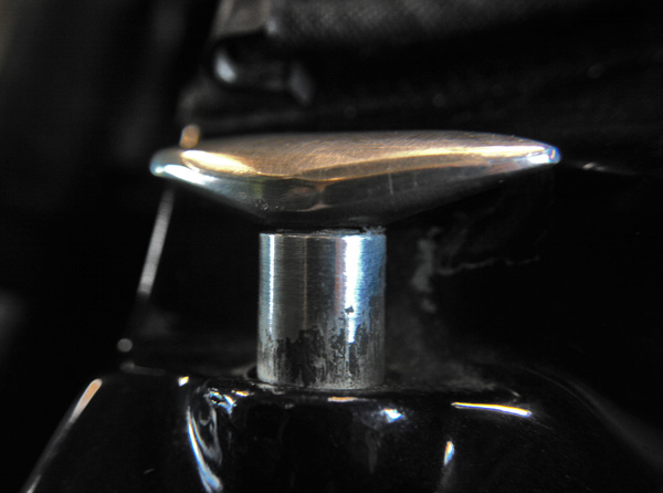 TVR , Griffith , 500, door button 